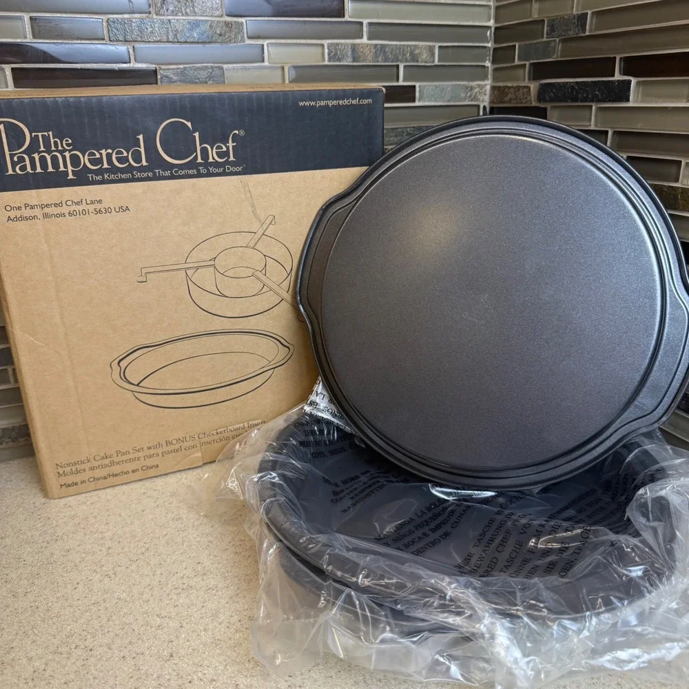 NEW The Pampered Chef Nonstick Cake Pan Set (3) w/ Checkerboard Insert 9611 NIB
